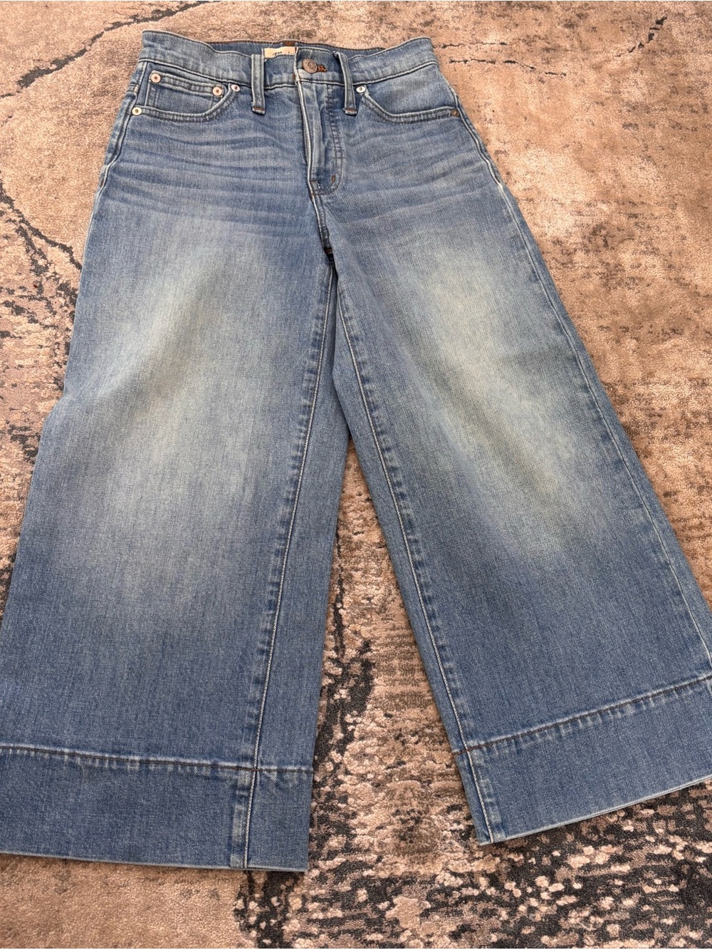 Madewell Washed Light Blue Wide-Leg Crop Jeans
